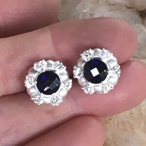 FACETED DARK BLUE SAPPHIRE HALO 925 sterling studs NWT